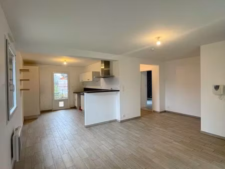 location appartement t2 secteur ergué-armel