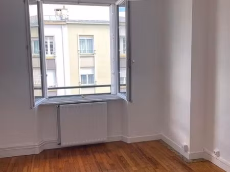appartement 3 pièces 46 m²