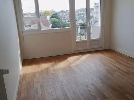 location f3 lorient centre