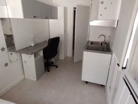 petit studio igny 91430 - centre bourg  mairie  église