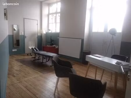 salle de soin 20m2 dans cabinet pluridisciplinaire de santé et de bien-être