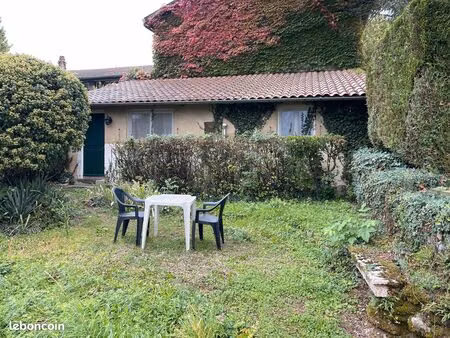 limonest studio meublé  jardinet