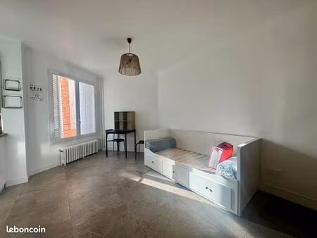 studio 1 pièce 24 m²