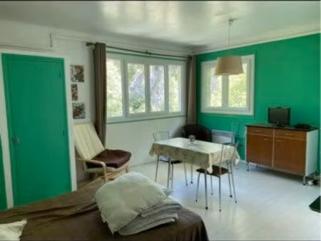 studio à louer à l’année