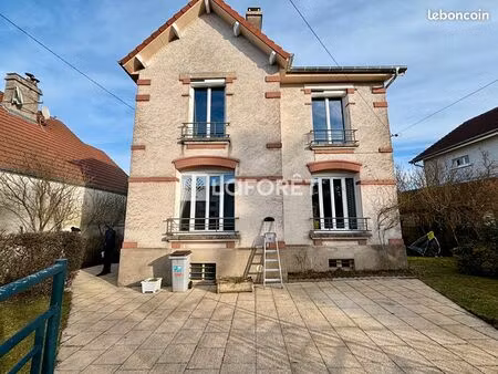 maison 4 pièces 84 m²