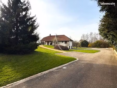 maison 5 pièces 175 m²