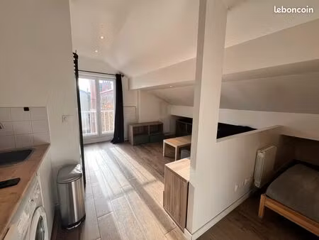 charmant studio à deux pas de saxe gambetta