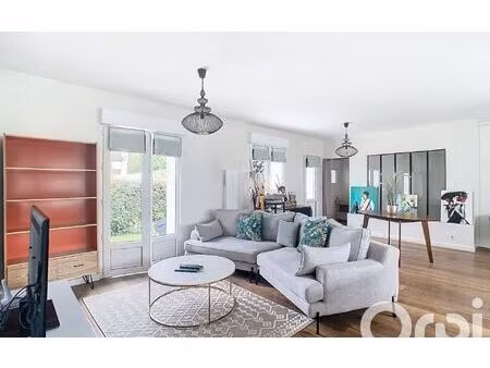 location appartement  61.44 m² t-3 à maisons-alfort  1 820 €