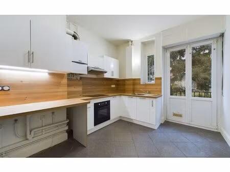 location appartement  63.55 m² t-3 à strasbourg  788 €