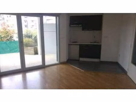 location appartement 2 pièces à bruz (35170) : à louer 2 pièces / 41m² bruz