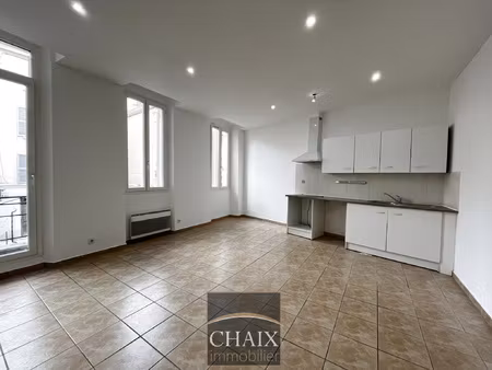 appartement - 46.63 m2 - 2/3 pièces