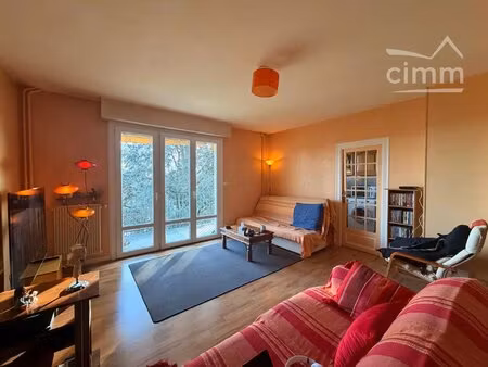 t1 bis lumineux - 42 m² proche gare et du centre-ville de blois.