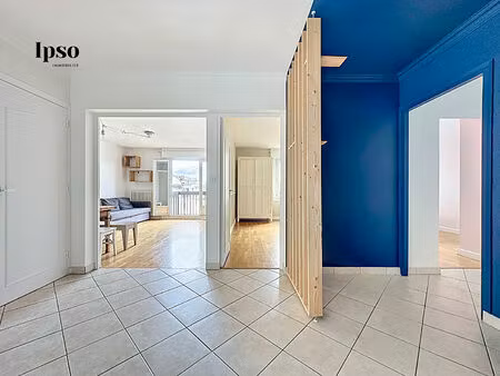 appartement 3 pièces traversant de 71.22 m² + garage