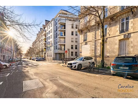 a vendre nantes centre ville lot de 2 appartements  un t2 et t3 situé derrière le 'cour ca