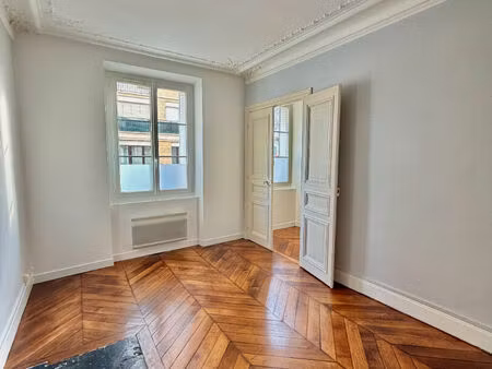 3 pièces 75016 paris 58.47m²