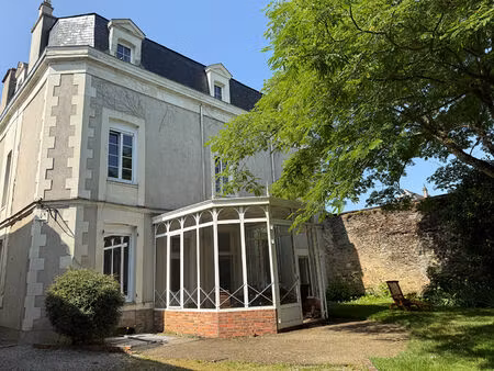 vente maison 10 pièces  300.00m²  ombrée d'anjou
