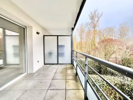 t2 de 43 m2- terasse - garage - park copro