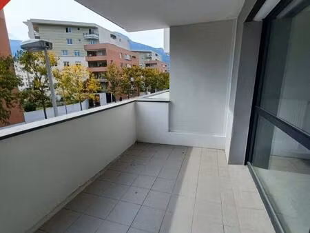 appartement 3 pièces avec box