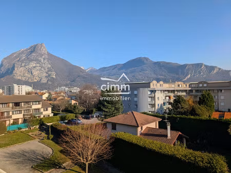 appartement t3 fontaine avec très belle vue