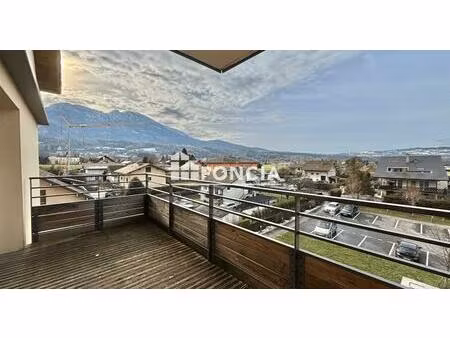 charmant appartement 3 pièces avec parkings