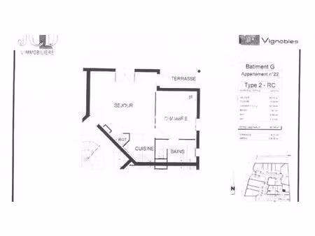 t2 de 40 m² en rez-de-chaussée avec jardin de 320 m² et parking extérieur loué