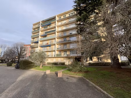 à vendre – appartement t3 avec parking et cave – secteur médipôle lyon-villeurbanne
