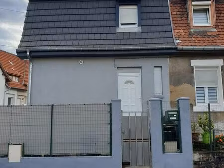 charmante maison 75 m² avec terrasse et jardin