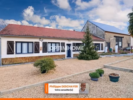 maison plain-pied 124 m² - 5 pièces - 3 chambres - grange de 100 m² - terrain 2895 m² - sa