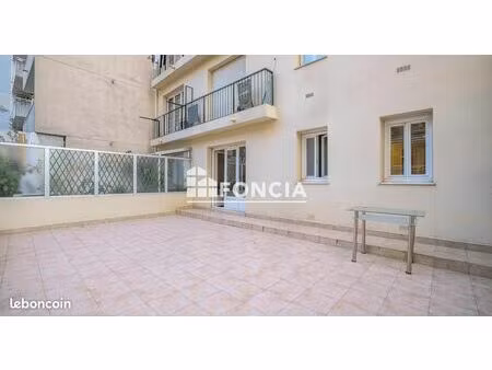 studio 1 pièce 22 m²