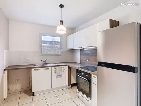 appartement 3 pièces 64 m²