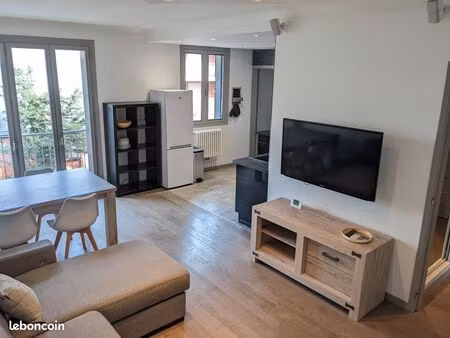 toulouse – palais de justice appartement t3 de 67 m² meublé  traversant et climatisé
