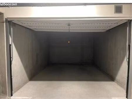 location garage box bordeaux pellegrin