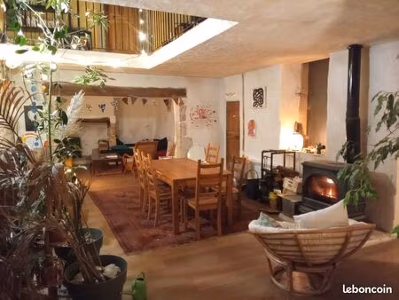 maison - 7 pièces - 200 m²