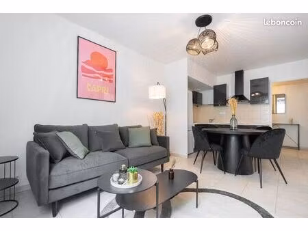 bel appartement 2 pièces meublé proche de toutes les commodités et transports