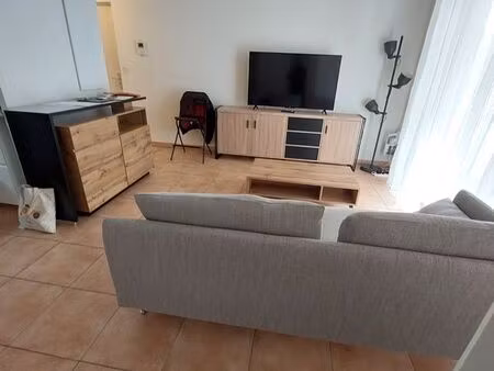 mise à la location d'un t2 meublé sur antigone avec garage  balcon