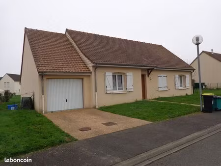 maison 3 chambres la bazoge