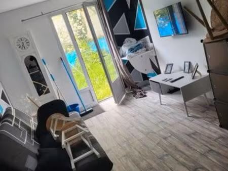 studio meublée et équipée