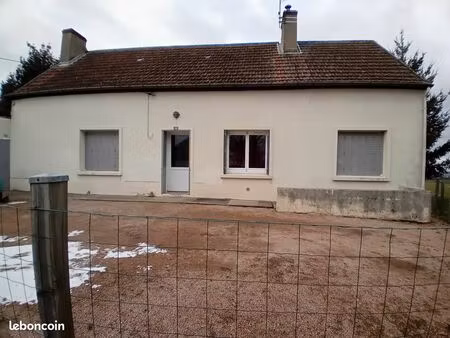 loue maison le donjon