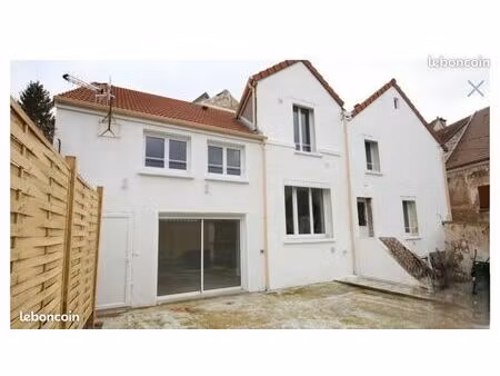 maison à louer 105 m2