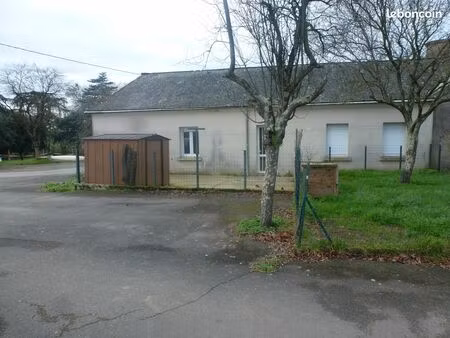 maison plain-pied dans hameau avec 3 chambres