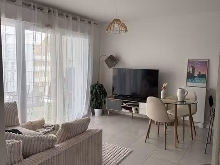 bel appartement meublé t2 lagord