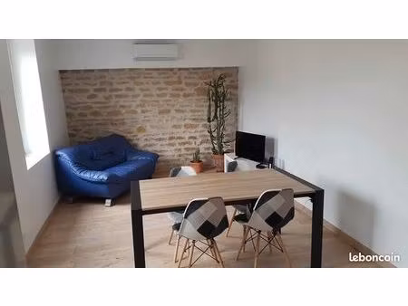 maison rénovée t2 de plain-pied – cour extérieure – montchanin