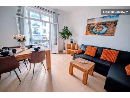 location meublée appartement 3 pièces 57 m² à annecy (74000)  2 490 €