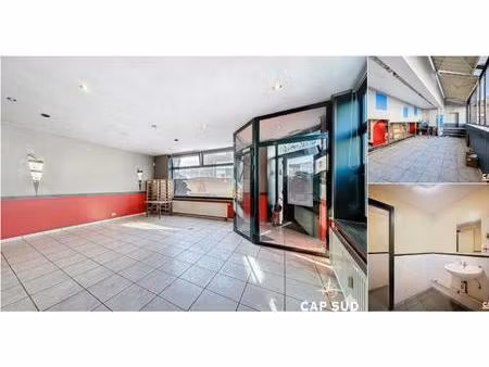 surface commerciale à louer à chaussée de waterloo 100 saint-servais (vbd72171)