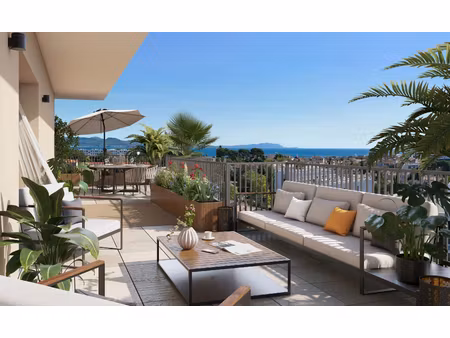 t3 en rez-de-jardin avec terrasse et jardin plein sud - la marine  la ciotat