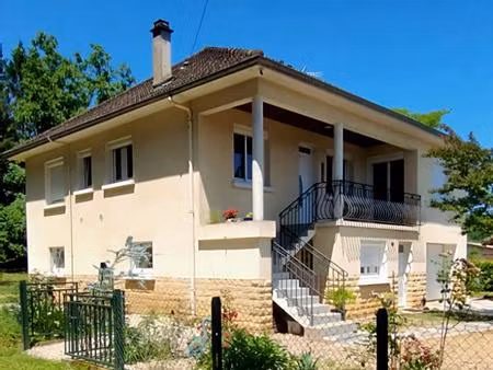 maison terrasson la villedieu 7 pièce(s) 150 m2