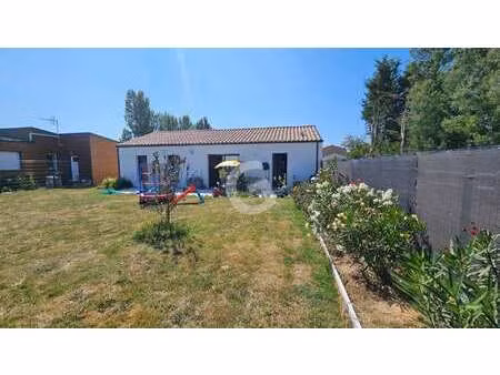 vente maison au bernard (85560) : à vendre / 77m² le bernard