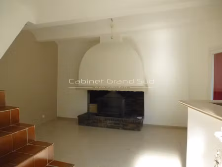 maison de village t3 de 40m2 avec cour de 15m2