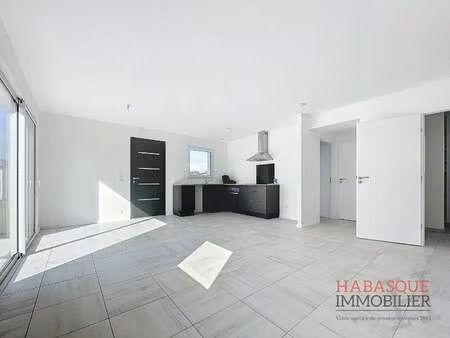 location maison à lesneven (29260) : à louer / 65m² lesneven