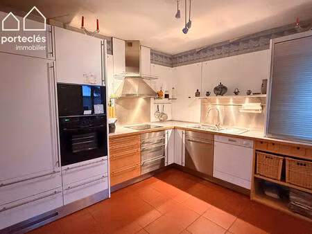 immeuble de rapport avec 2 appartements 113 m² + 71 m²